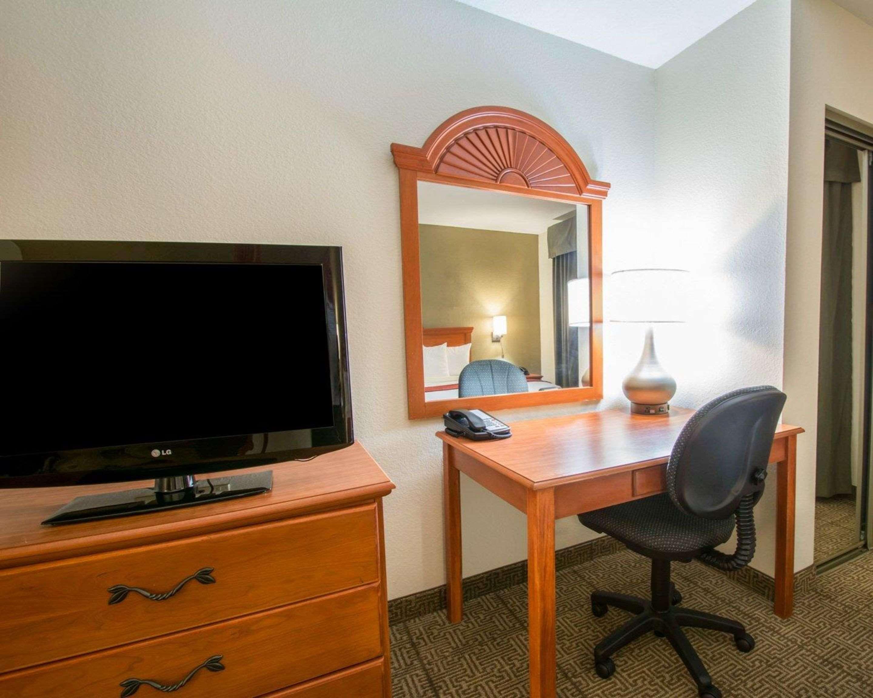 Comfort I-95 Hotel Fort Pierce